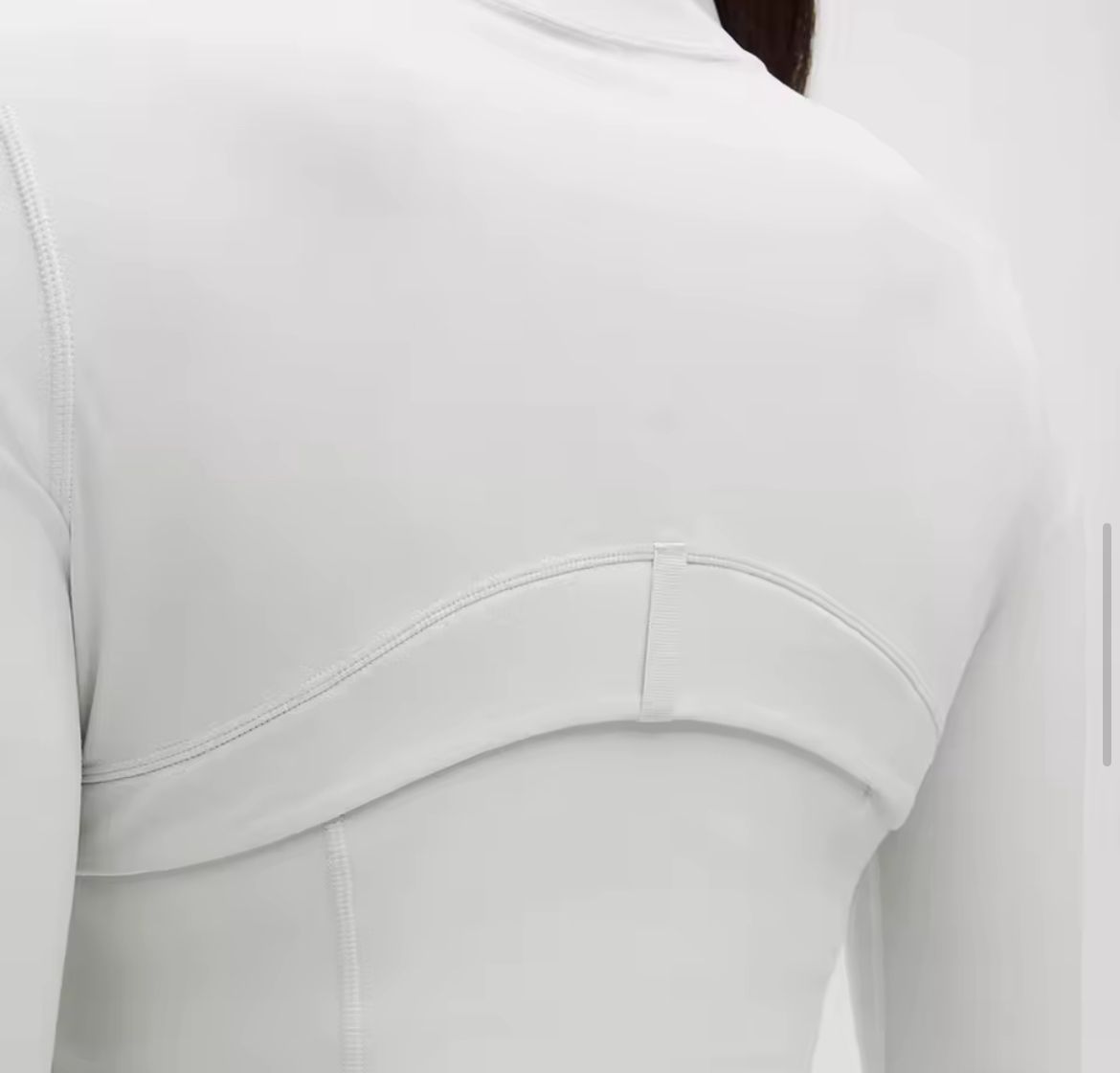 Jaqueta estilo athleisure — em movimento (terceira imagem)